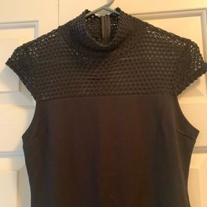 Lulu’s sleeveless midi black dress